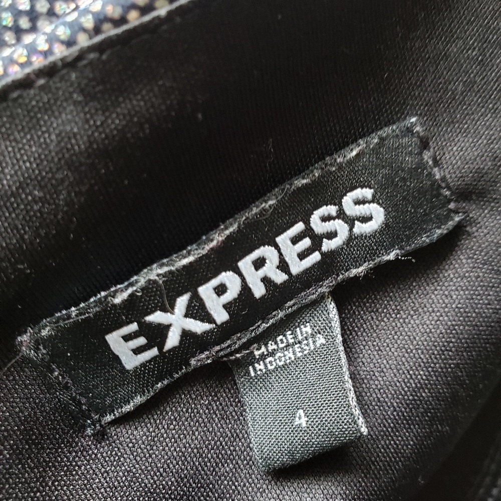 Express small tank top - Picture 3 of 3